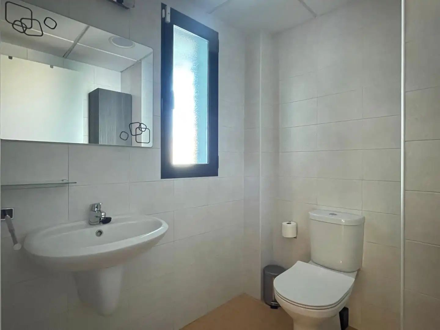 Bany de Casa o xalet en venda en Albolote amb Aire condicionat, Terrassa i Piscina