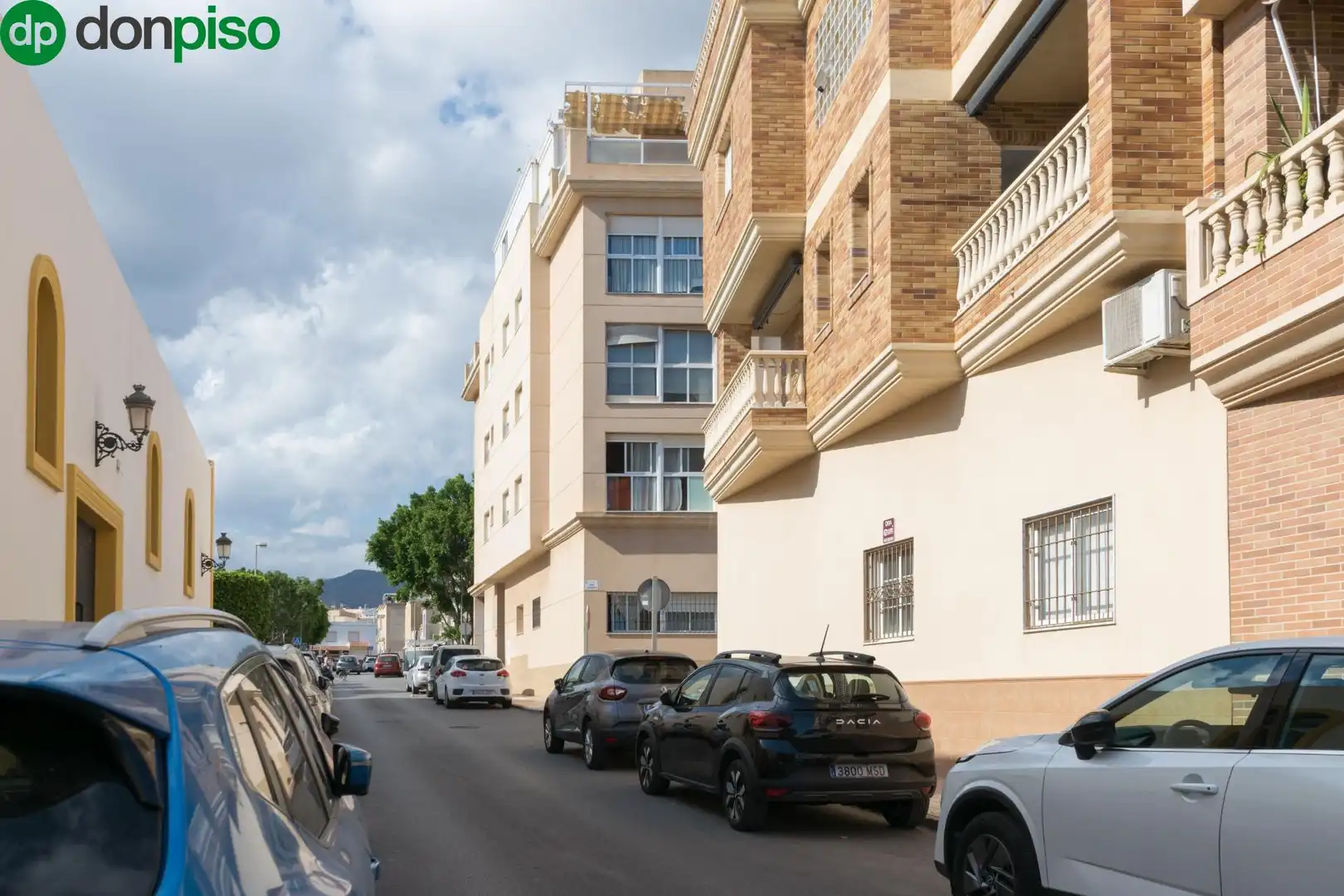 Exterior view of Flat for sale in Roquetas de Mar