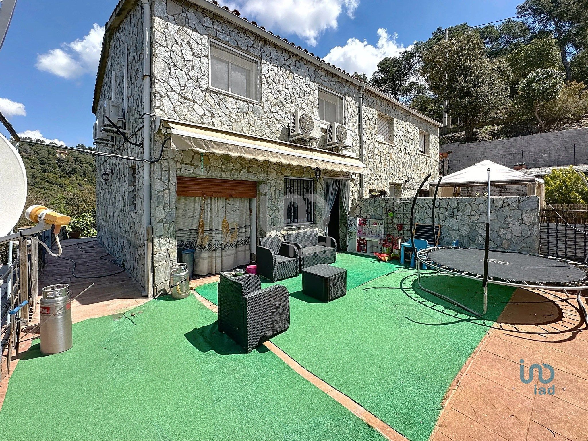 Garden of House or chalet for sale in Terrassa  with Air Conditioner, Heating and Swimming Pool