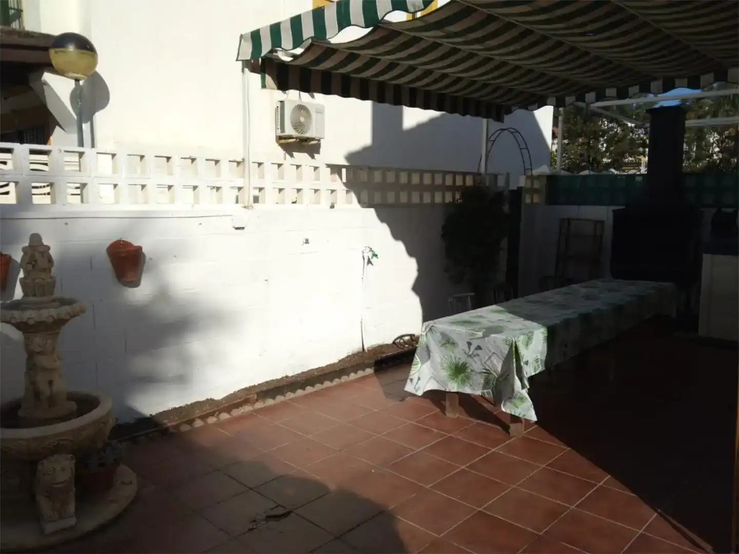 Jardí de Casa adosada en venda en Vélez-Málaga amb Aire condicionat i Balcó