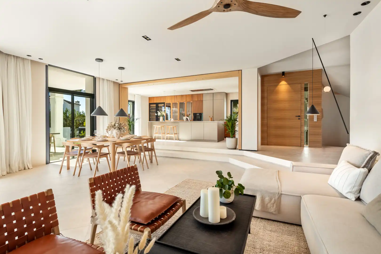Casa amb piscina en venda a Nueva Andalucía, imagen 4