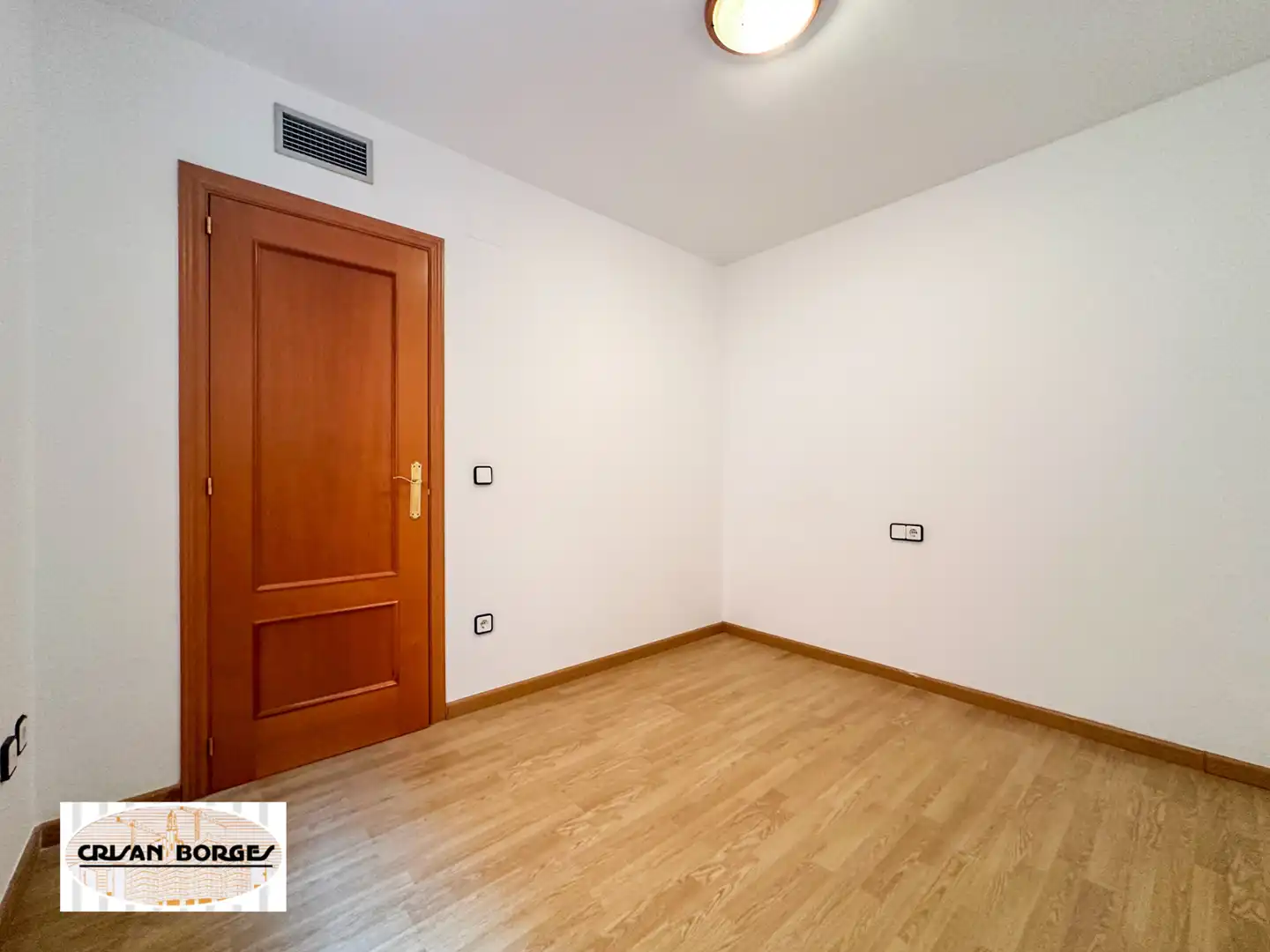Flat for sale in Reus  with Air Conditioner, Private garden and Parquet flooring