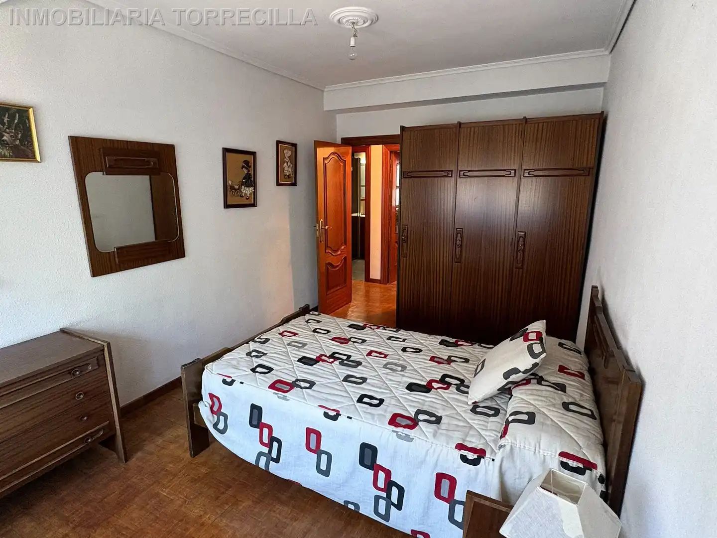 Dormitori de Pis en venda en Valladolid amb Calefacció, Parquet i Terrassa