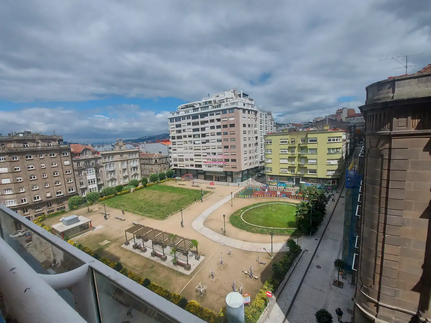Piso con terraza en alquiler en Rúa da República Arxentina, imagen 3