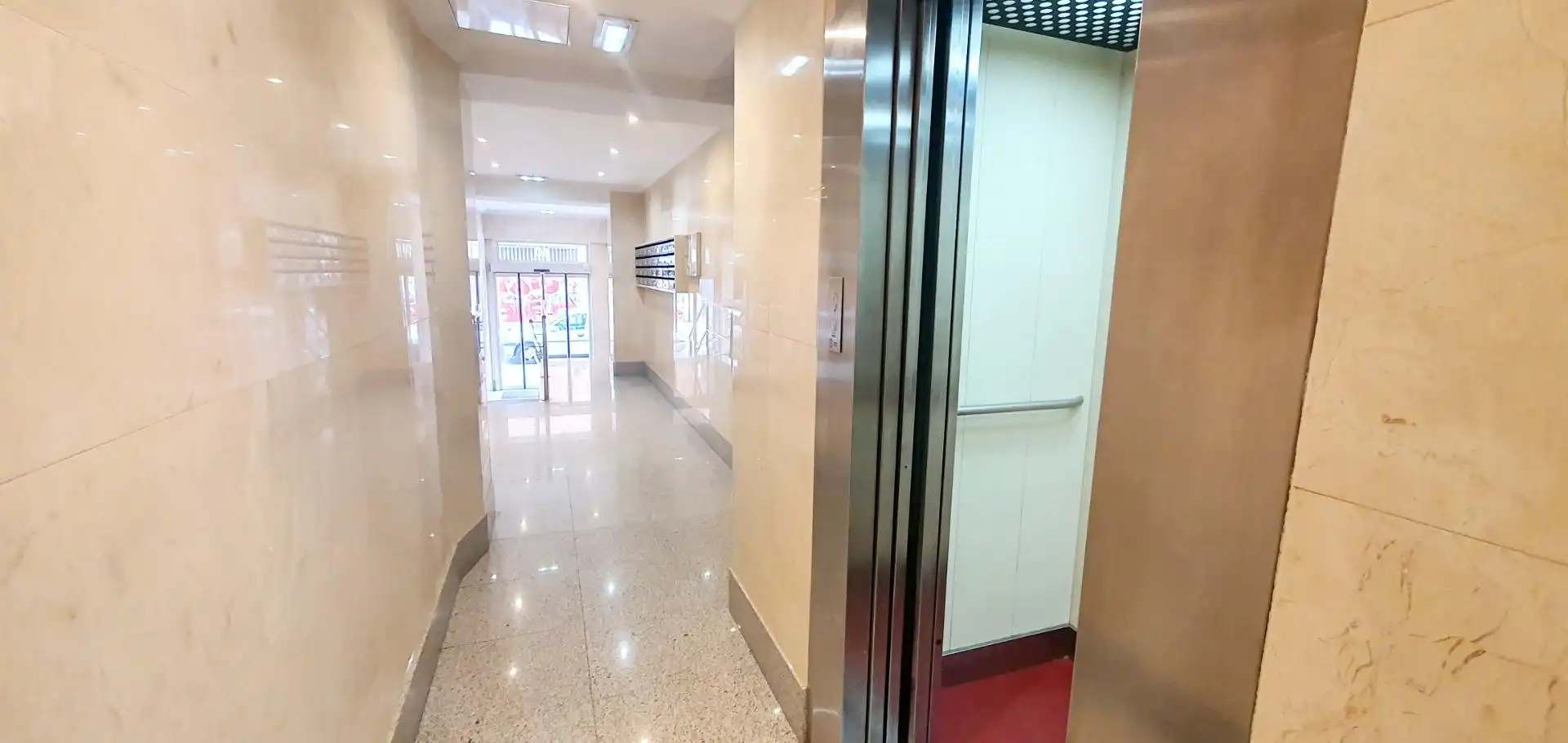 Piso en venta en Oviedo  con Calefacción y Trastero