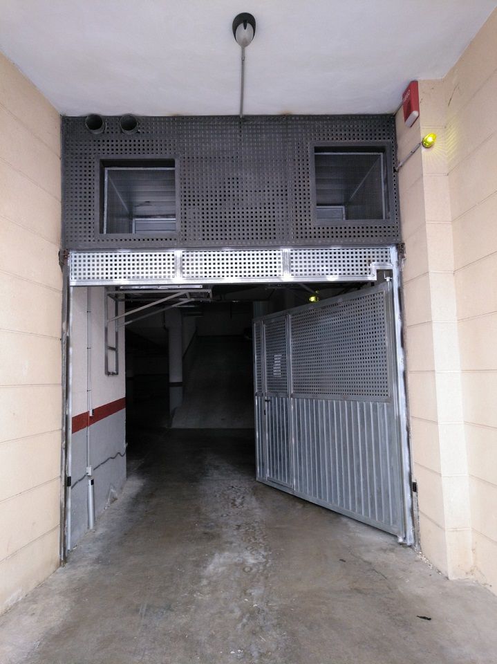 Garatge en venda a Les Escoles, Centro