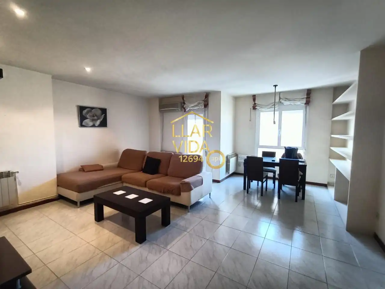 Wohnung mit Aufzug zur Miete in calle Baró d'Eroles