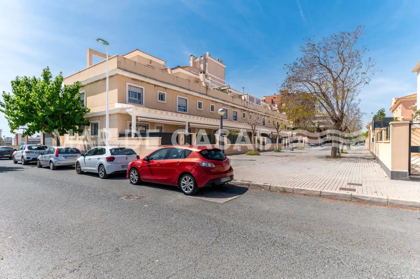 Vista exterior de Casa adosada en venta en Elche / Elx con Aire acondicionado, Terraza y Trastero