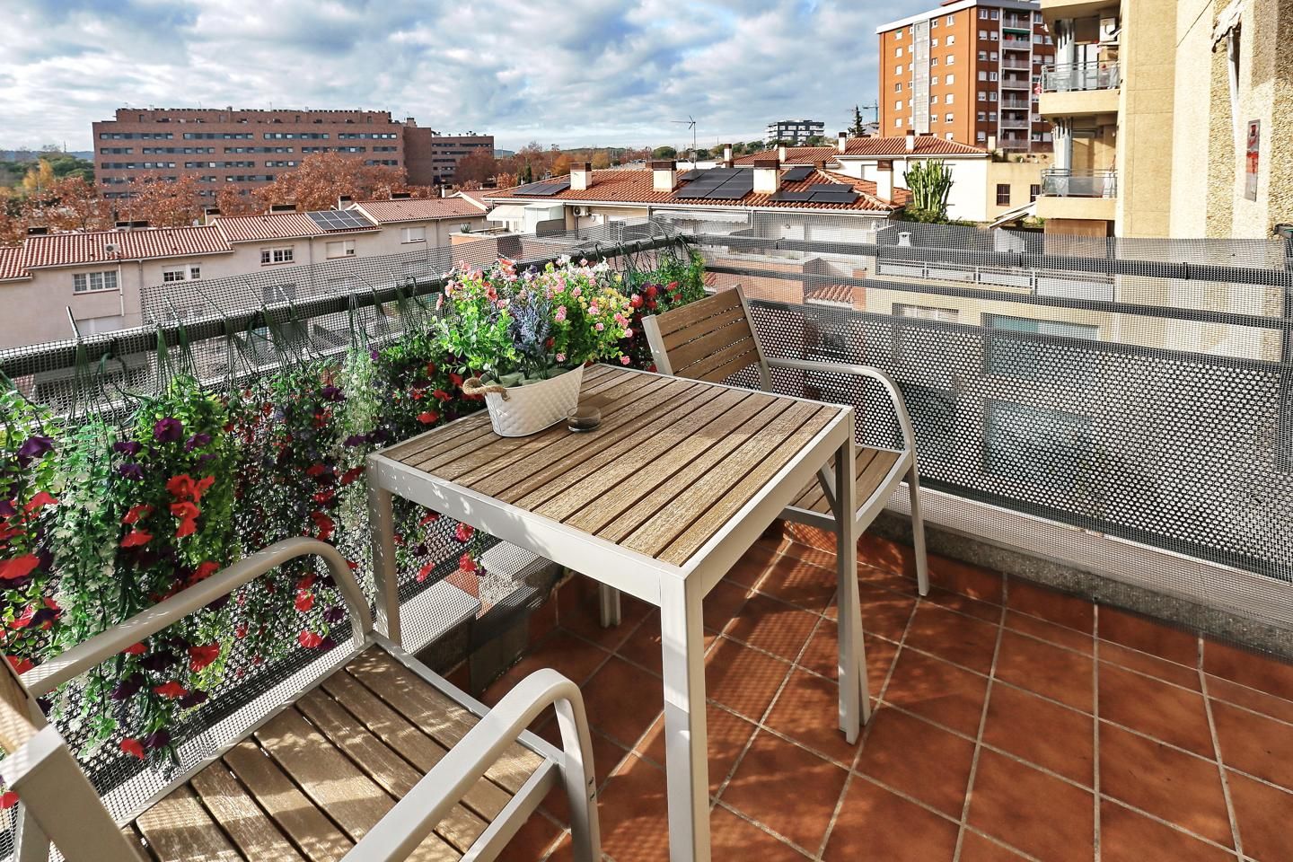 Flat for sale in De Terrassa,, Els Merinals, Can Feu - Gràcia