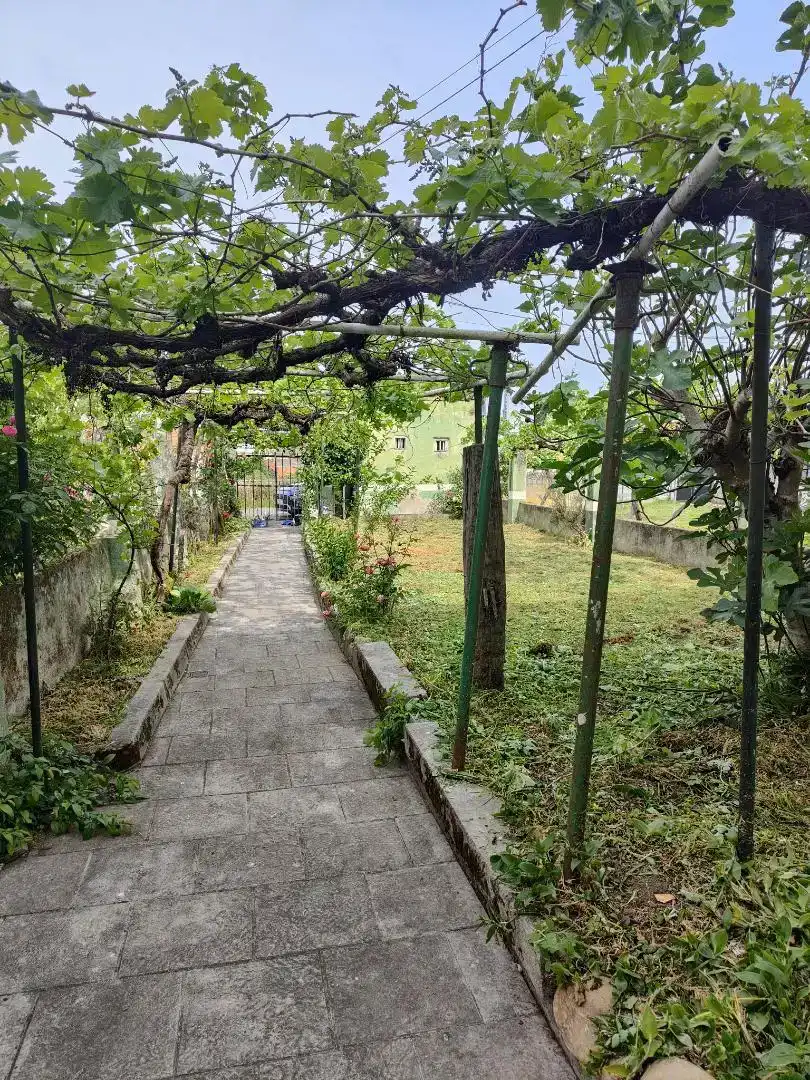 Casa adosada en venda en Monforte de Lemos amb Jardí privat, Traster i Moblat
