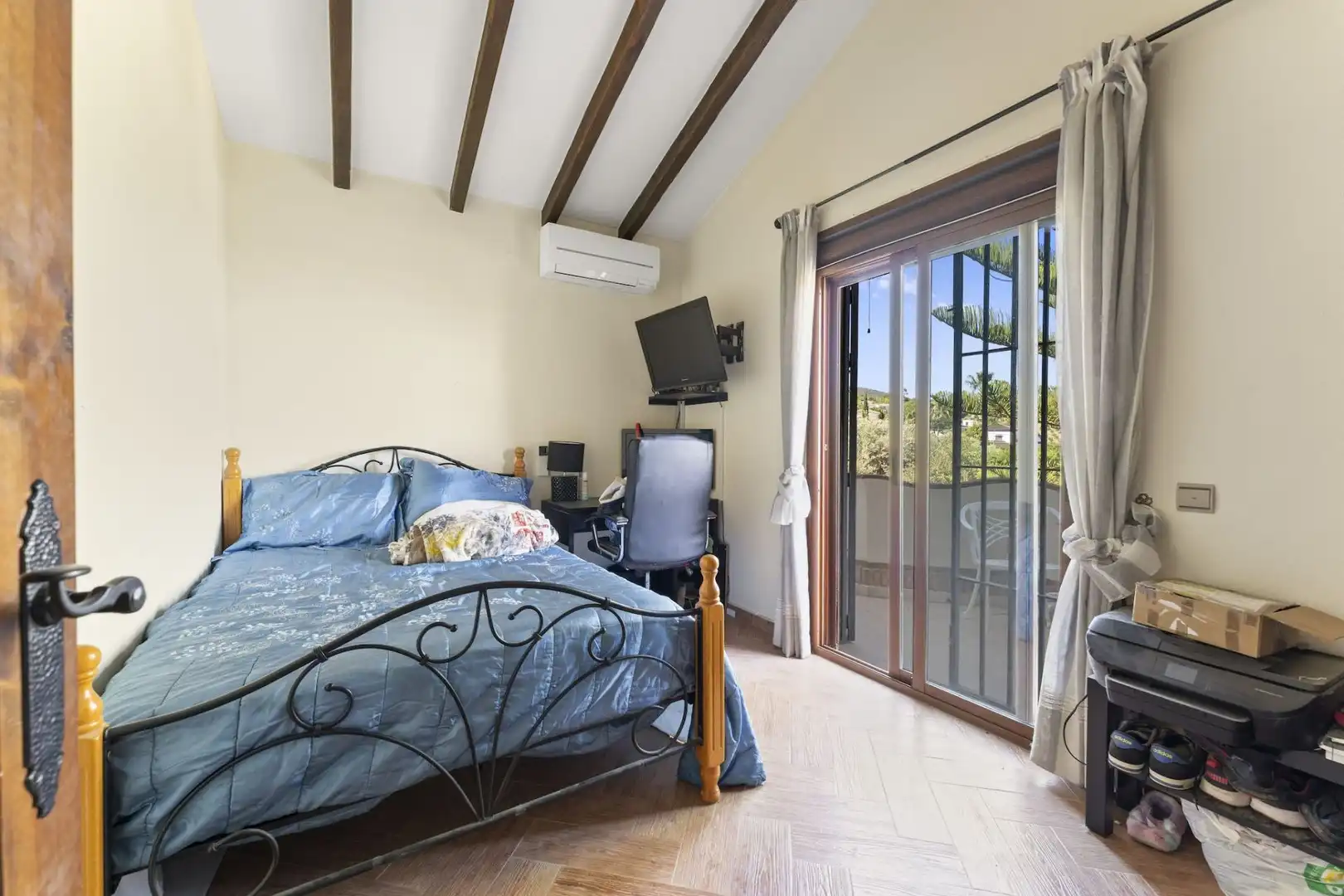 Habitación de Casa o chalet en venta en Alhaurín El Grande con Aire acondicionado y Piscina