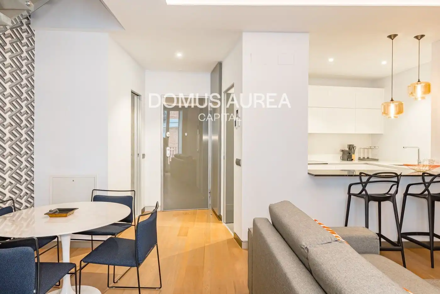 Dúplex de alquiler en Madrid con Calefacción, Terraza y Amueblado