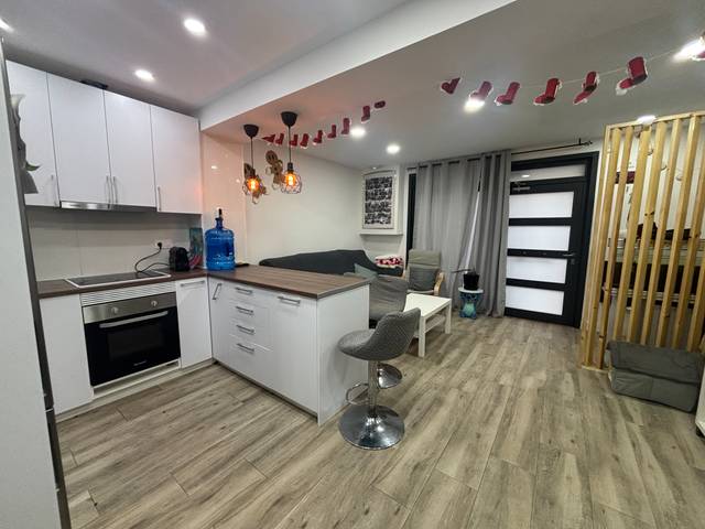 Local comercial en Venta en Carrer de Lluís Domènech i Montaner en El Pedró