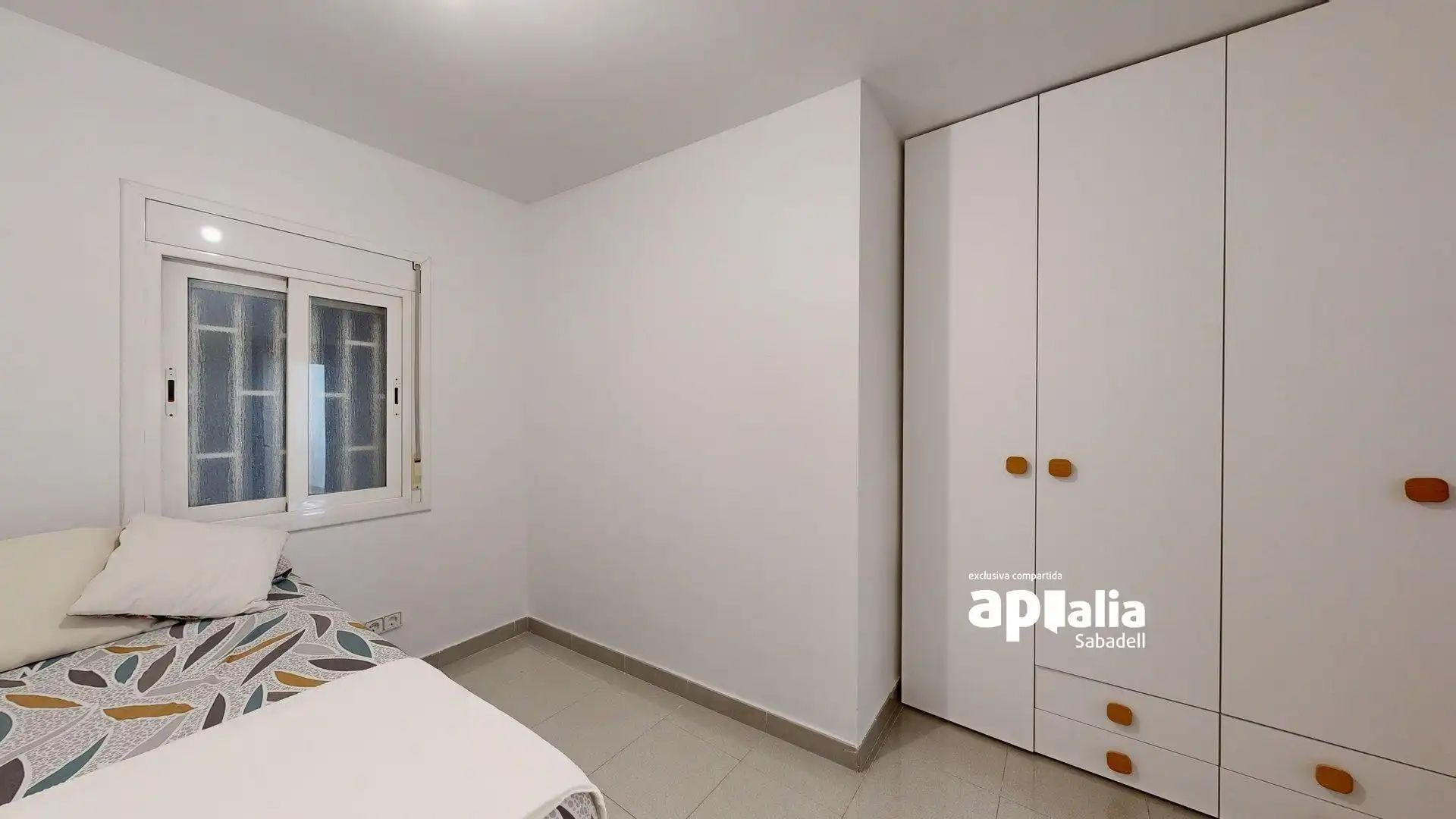 Schlafzimmer von Wohnung zum Verkauf in Barberà del Vallès mit Klimaanlage, Heizung und Balkon