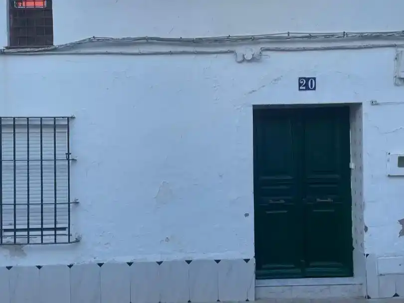 Vista exterior de Casa adosada en venta en Medina de las Torres, Badajoz