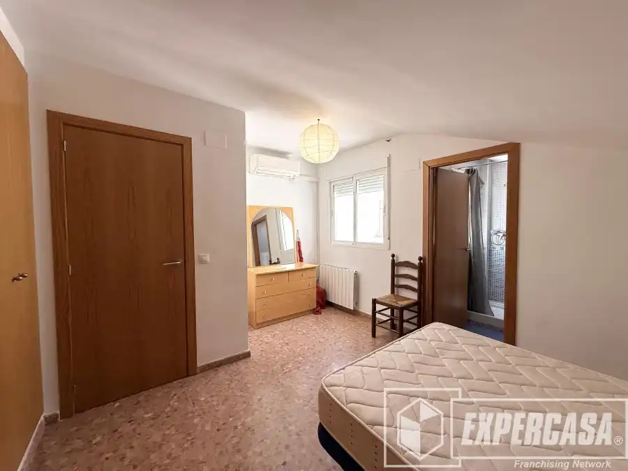 Habitación de Dúplex en venta en Riba-roja de Túria con Aire acondicionado, Calefacción y Terraza