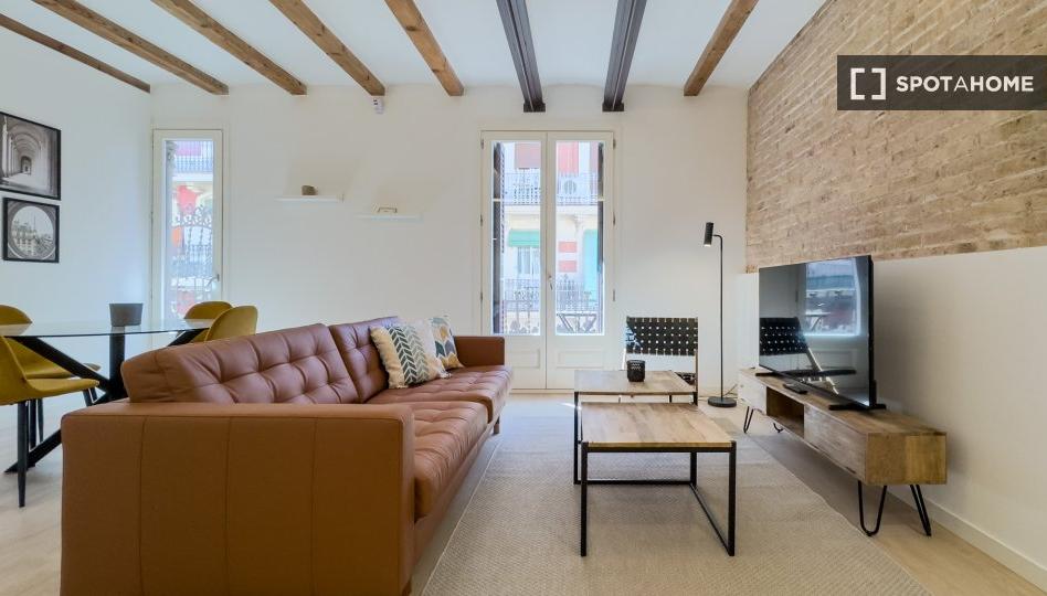 Photo 1 of Flat to rent in El Poble Sec - Parc de Montjuïc, Barcelona