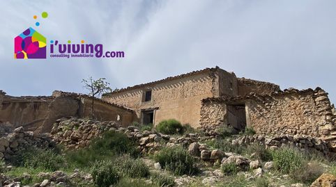 Cortijo en diseminado peñones y paratas sn Albox