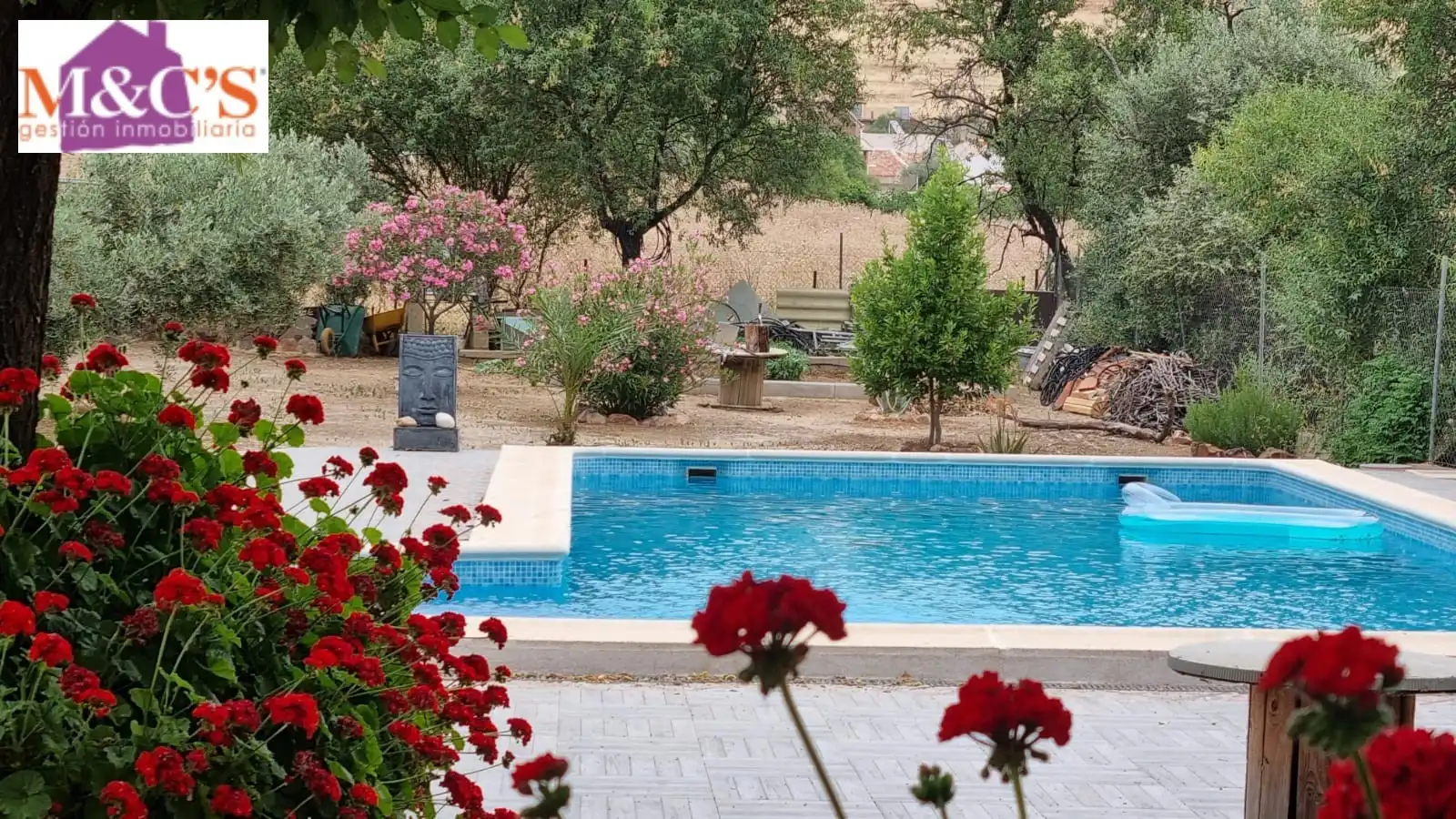 Swimming pool of Houses for sale in Hinojosas de Calatrava  with Air Conditioner, Heating and Private garden