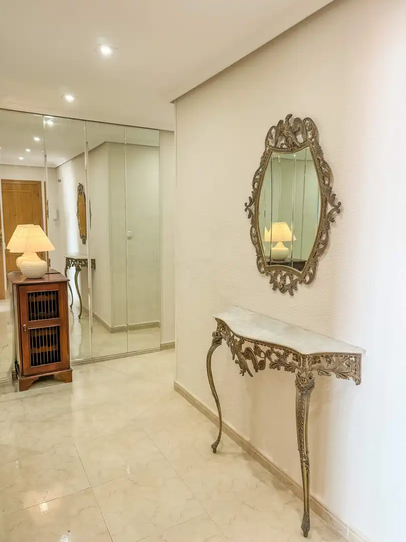 Habitación en Reina Victoria - Miguel Hernández