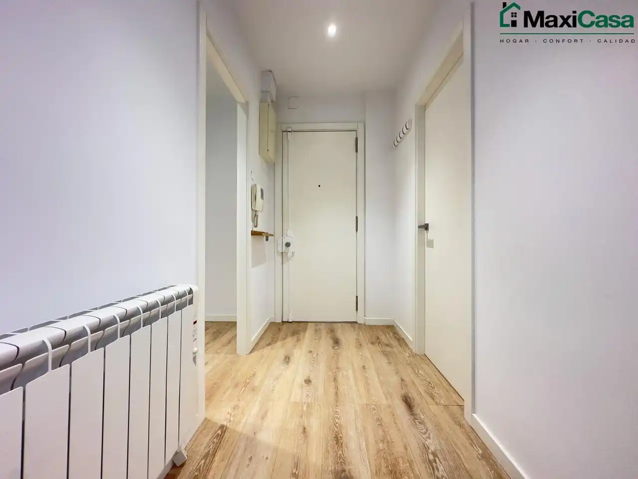 Appartamento con balcone in vendita a calle de la Duquessa d'Orleans, imagen 9