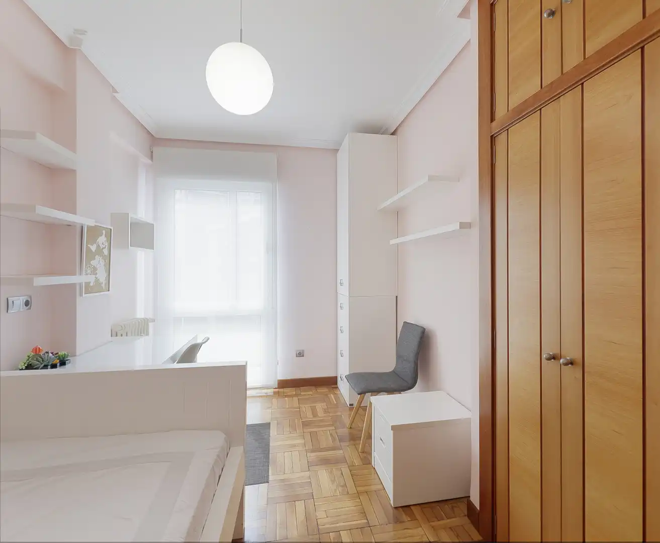 Bedroom of Flat for sale in Gijón   with Heating, Parquet flooring and Terrace