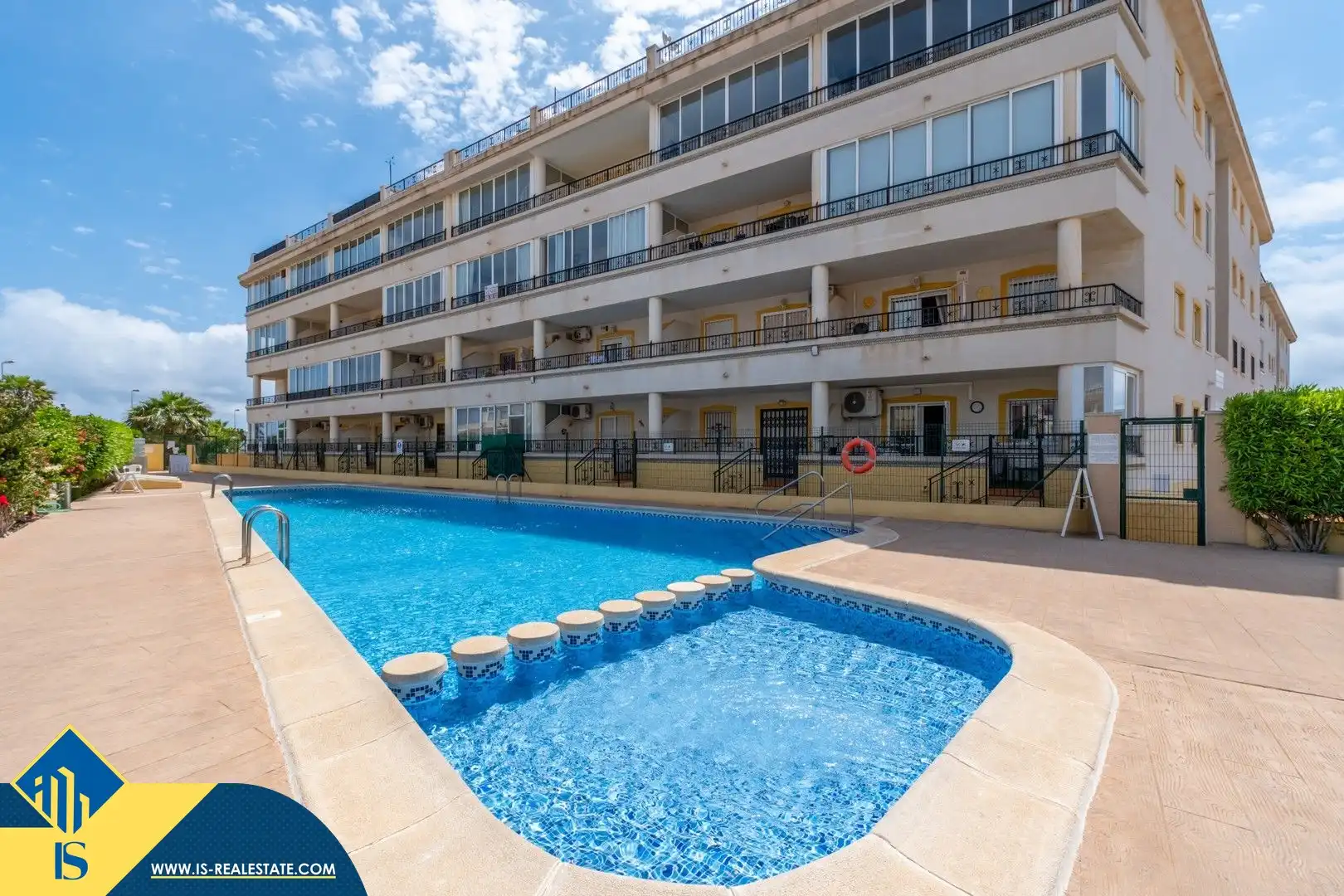Pis amb piscina en venda a Orihuela Costa