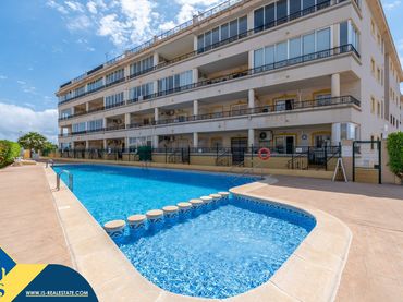 Flat with pool for sale in Orihuela Costa