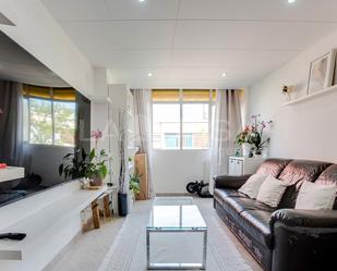 Sala d'estar de Pis en venda en  Barcelona Capital