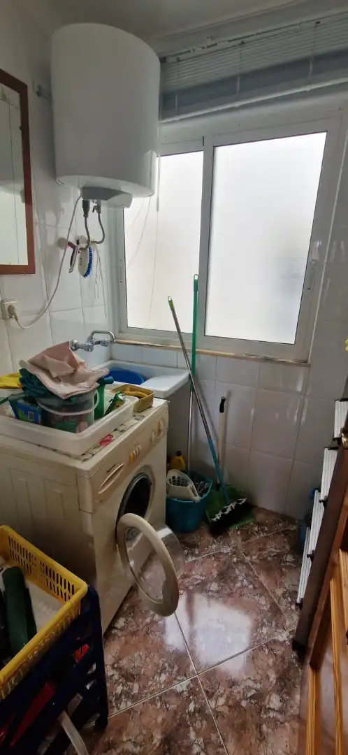 Bany de Pis en venda en Torrevieja amb Calefacció i Terrassa