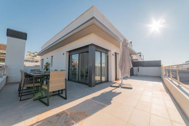 Ático en Venta en Madriguera en Vallpineda - Santa Bàrbara