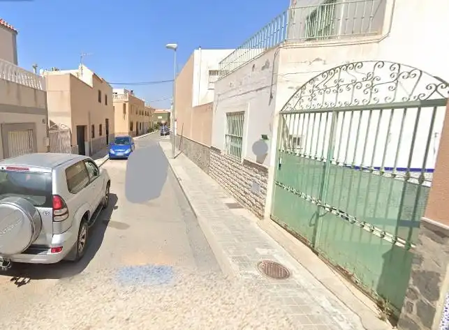 House for sale in El Alquián