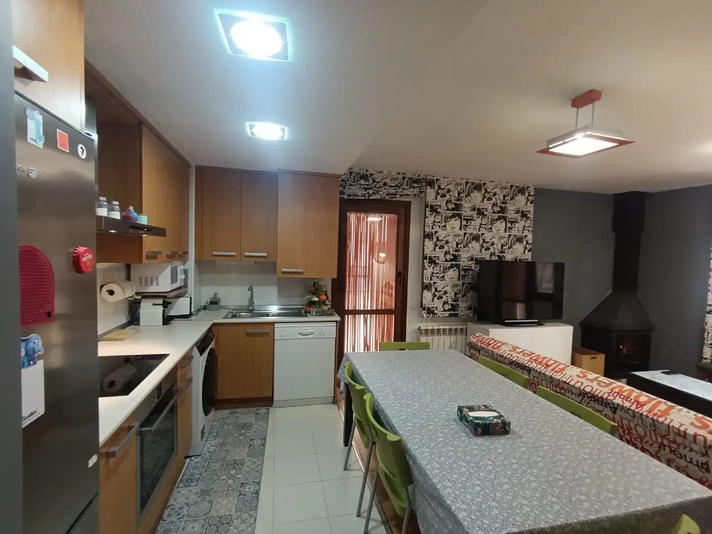 Cuina de Pis en venda en Castejón de Sos amb Calefacció, Terrassa i Traster