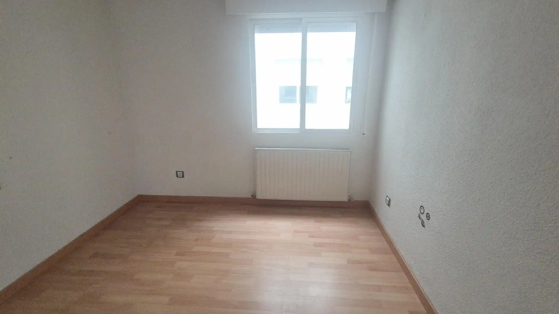 Habitación de Piso en venta en Béjar con Calefacción y Balcón