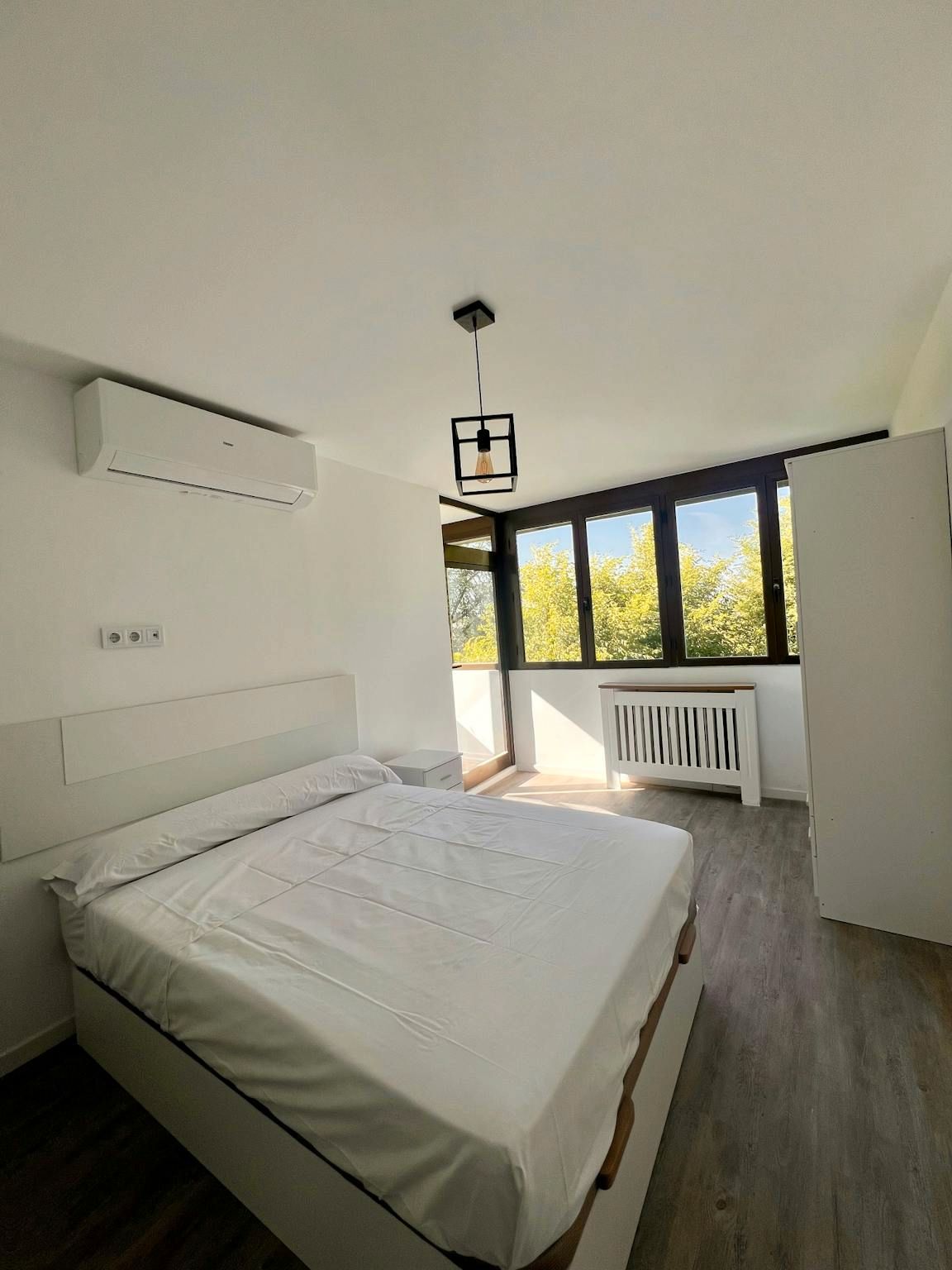 Bedroom of Flat to share in  Madrid Capital  with Heating, Washing machine and Balcony