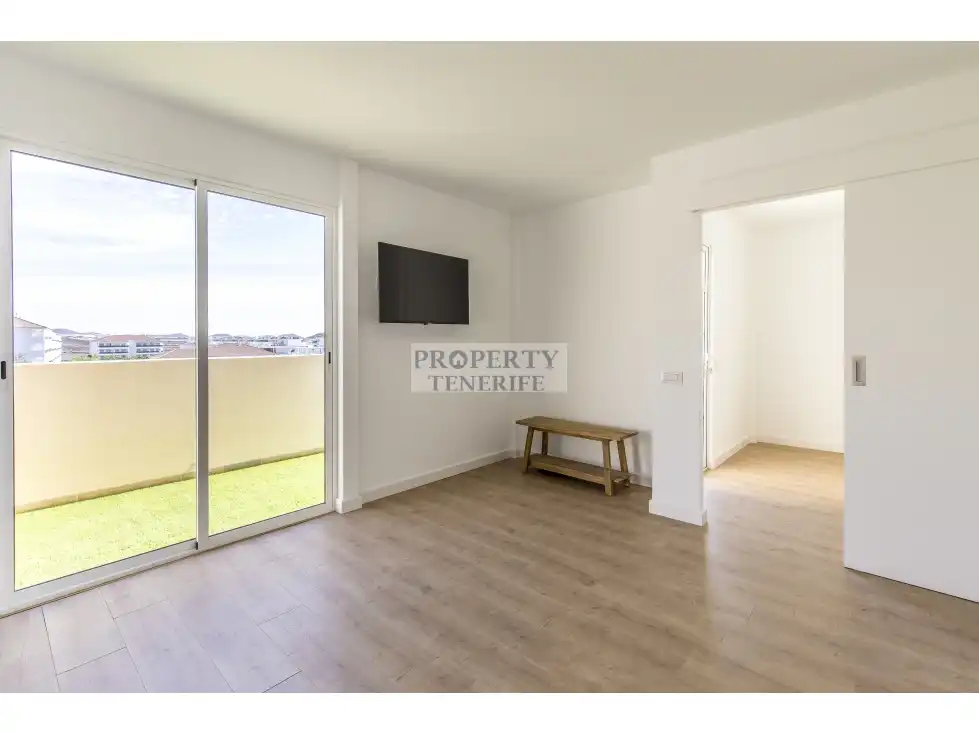 Schlafzimmer von Wohnung zum Verkauf in Arona mit Terrasse und Schwimmbad