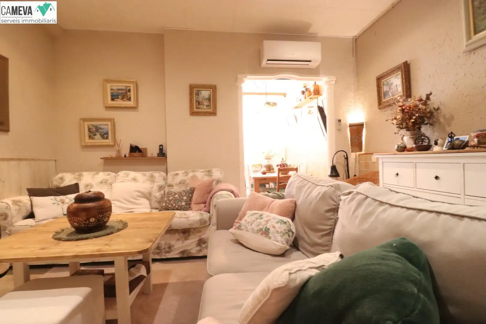 Wohnzimmer von Erdgeschoss zum Verkauf in Badalona mit Klimaanlage, Heizung und Terrasse