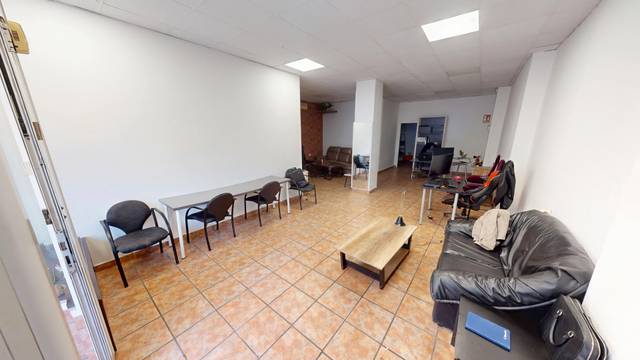 Local comercial en Venta en Avenida Conde de Lumiares en Campoamor