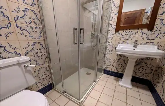 Baño de Casa o chalet para compartir en Linares con Aire acondicionado, Terraza y Amueblado