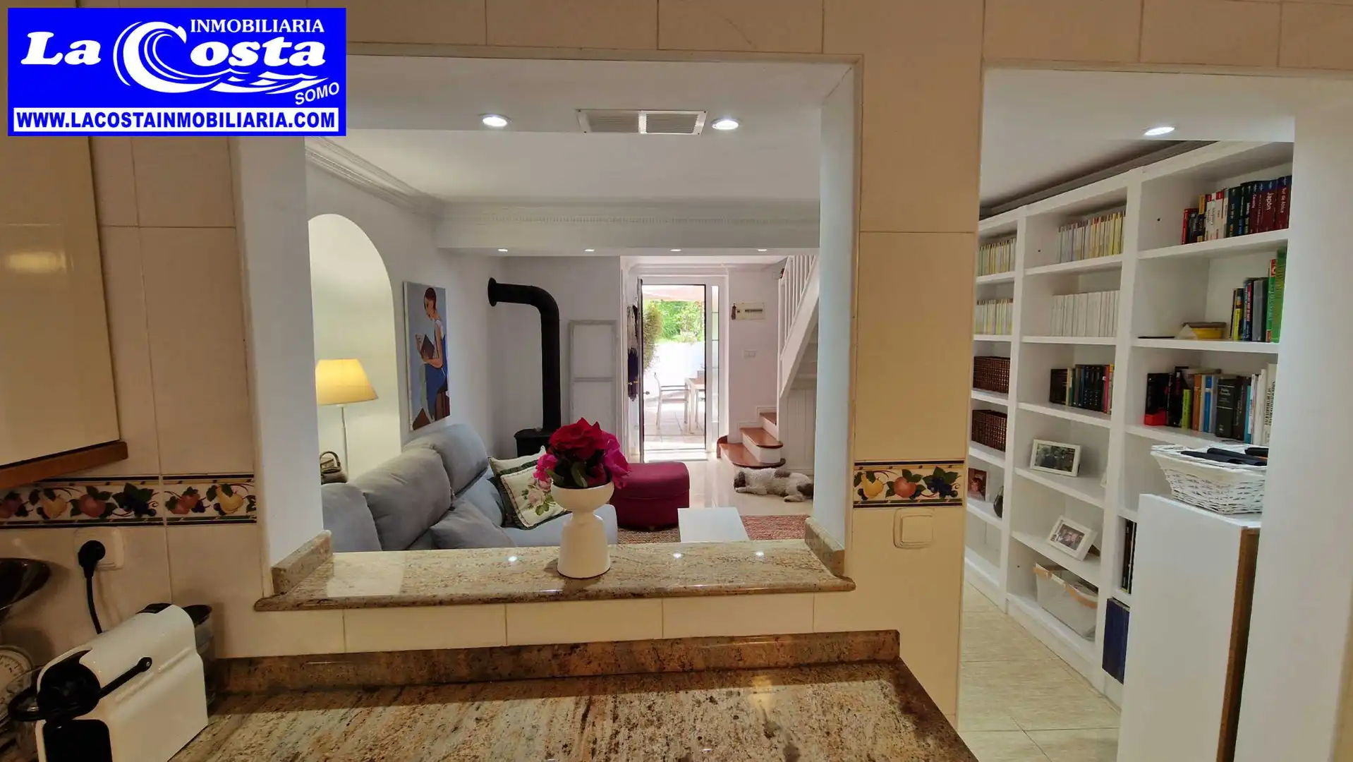 Living room of Detached homes for sale in Marina de Cudeyo  with Private garden, Terrace and Oven