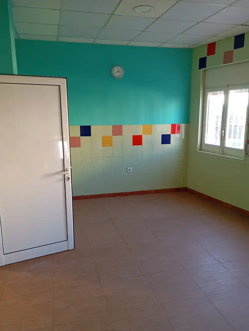 Commercial properties for sale in L'Escala  with Air Conditioner