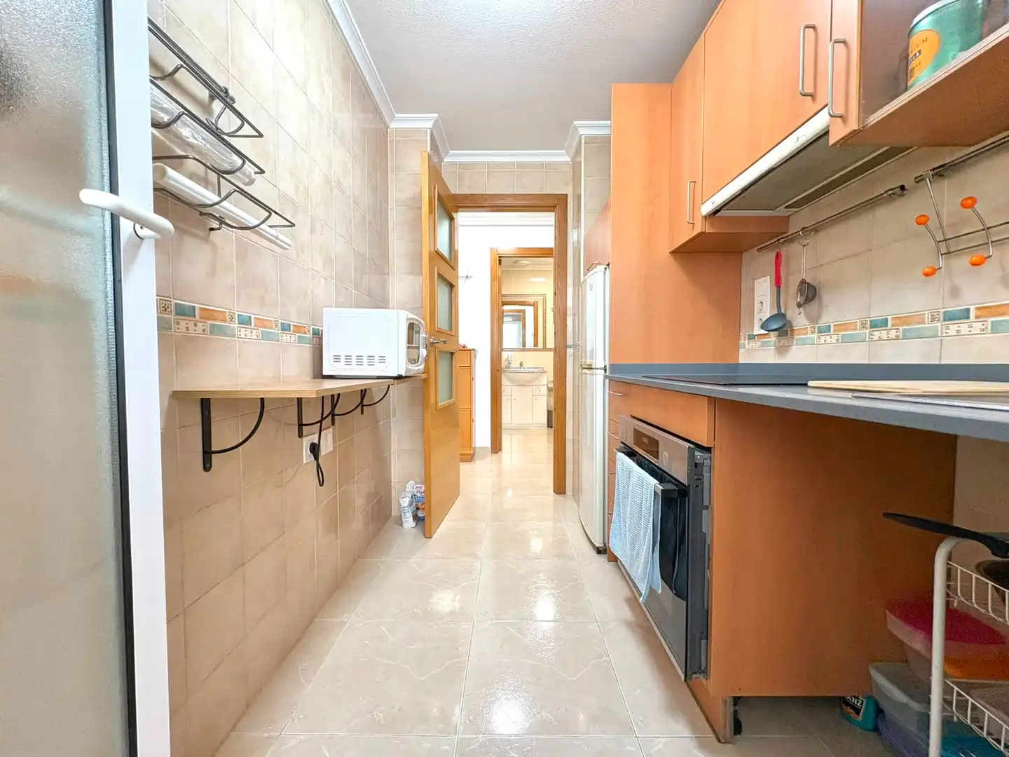 Küche von Wohnungen zum Verkauf in Guardamar del Segura mit Klimaanlage, Heizung und Terrasse