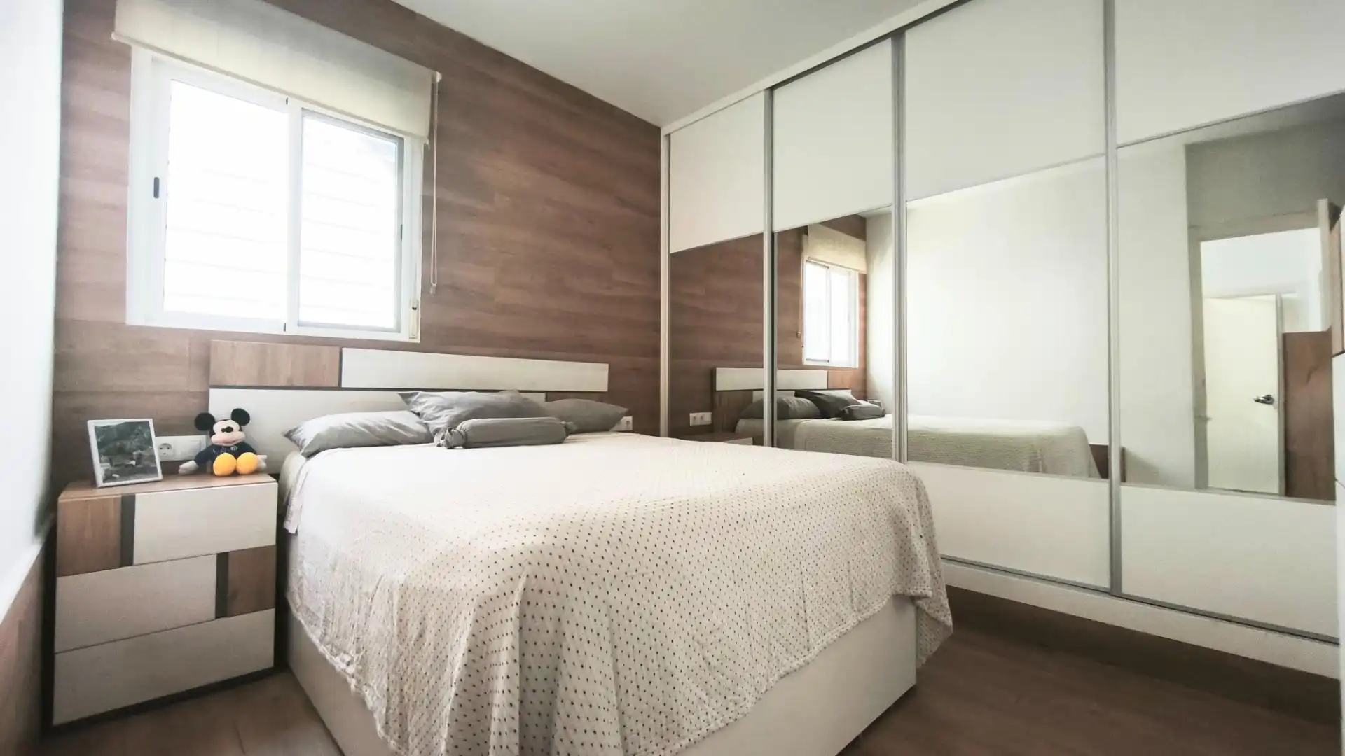 Bedroom of Detached homes for sale in Málaga  with Air Conditioner and Terrace