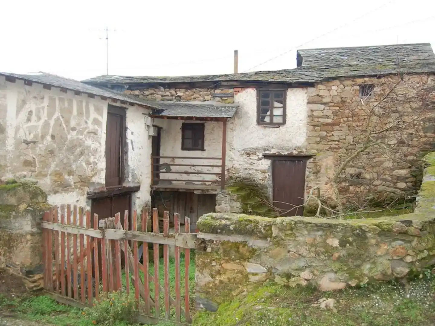 Exterior view of Houses for sale in Larouco  with Balcony