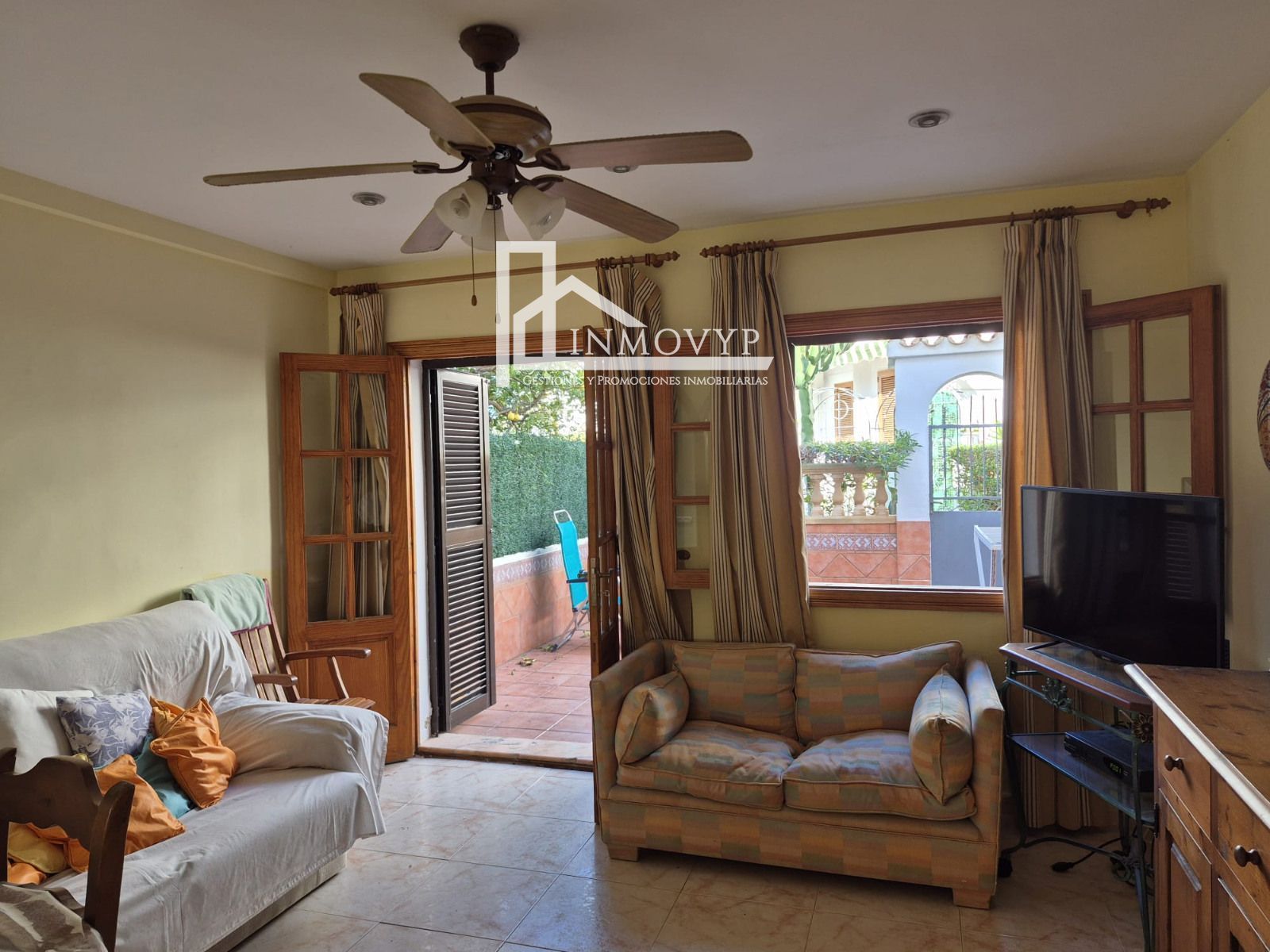 Living room of Single-family semi-detached for sale in Calvià  with Air Conditioner, Terrace and Swimming Pool