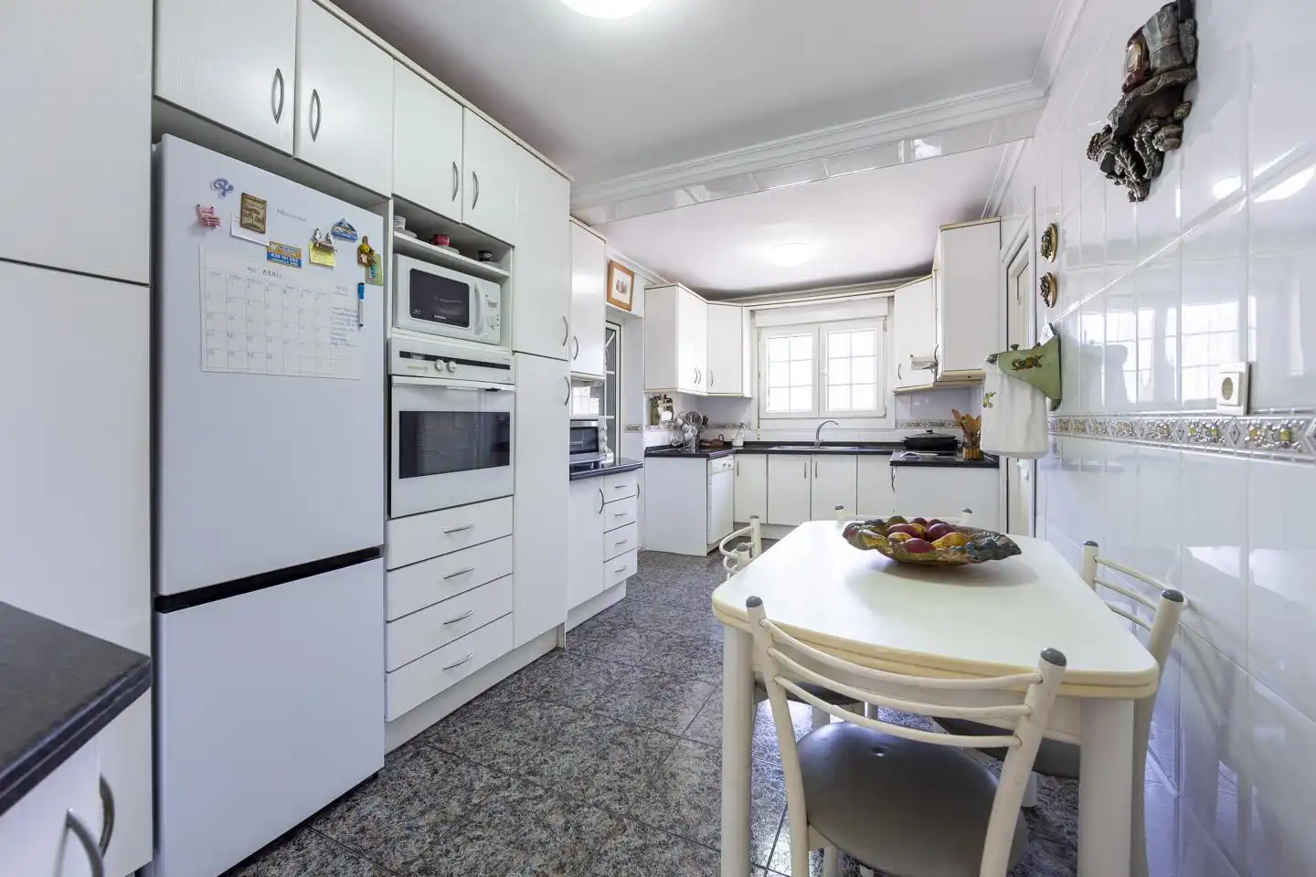 Cocina de Casa o chalet en venta en Almería con Aire acondicionado, Jardín privado y Terraza