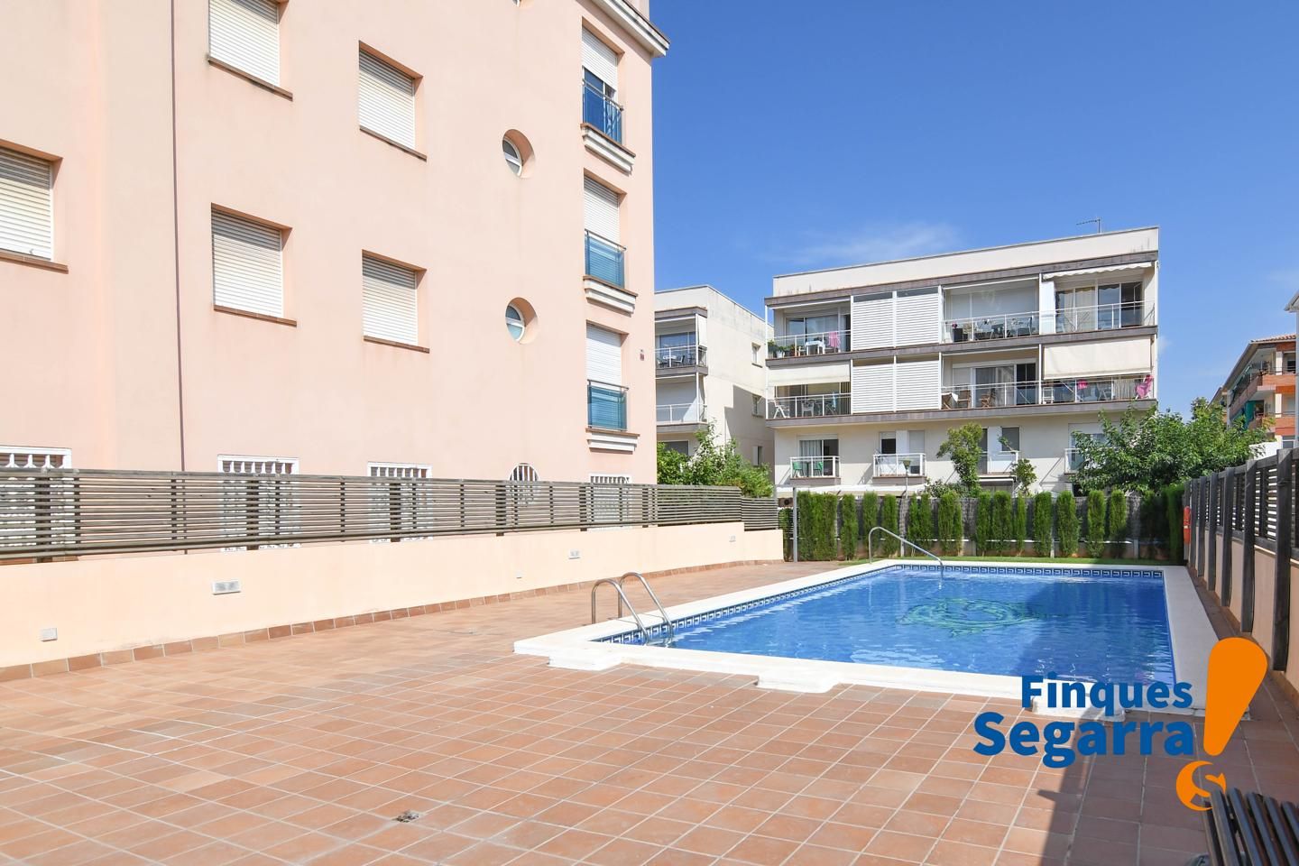 Piscina de Planta baixa en venda en El Vendrell amb Aire condicionat, Calefacció i Terrassa