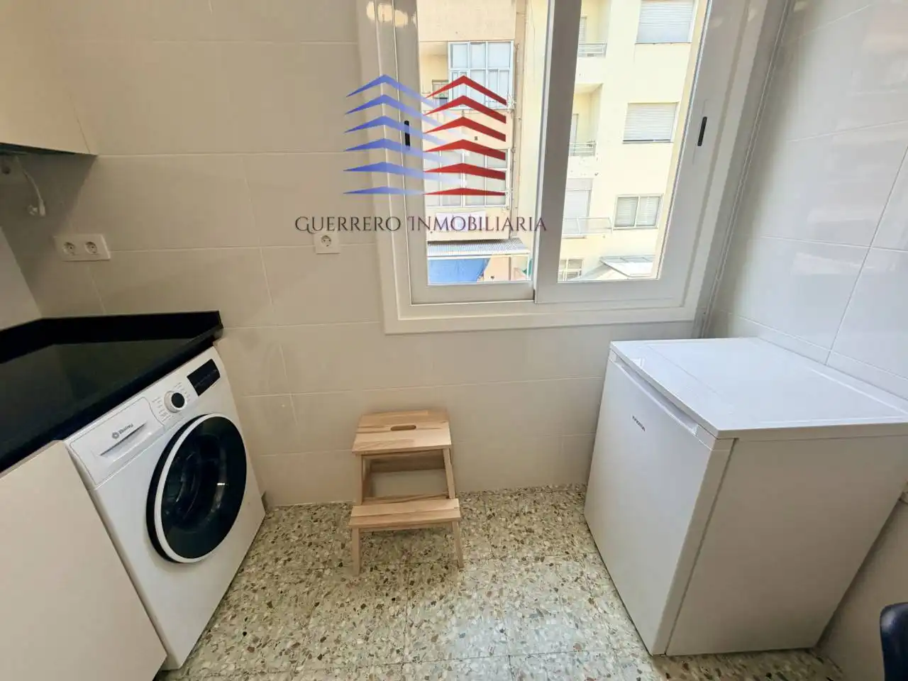 Außenansicht von Wohnung zur Miete in Ourense Capital  mit Heizung, Parkett und Möbliert