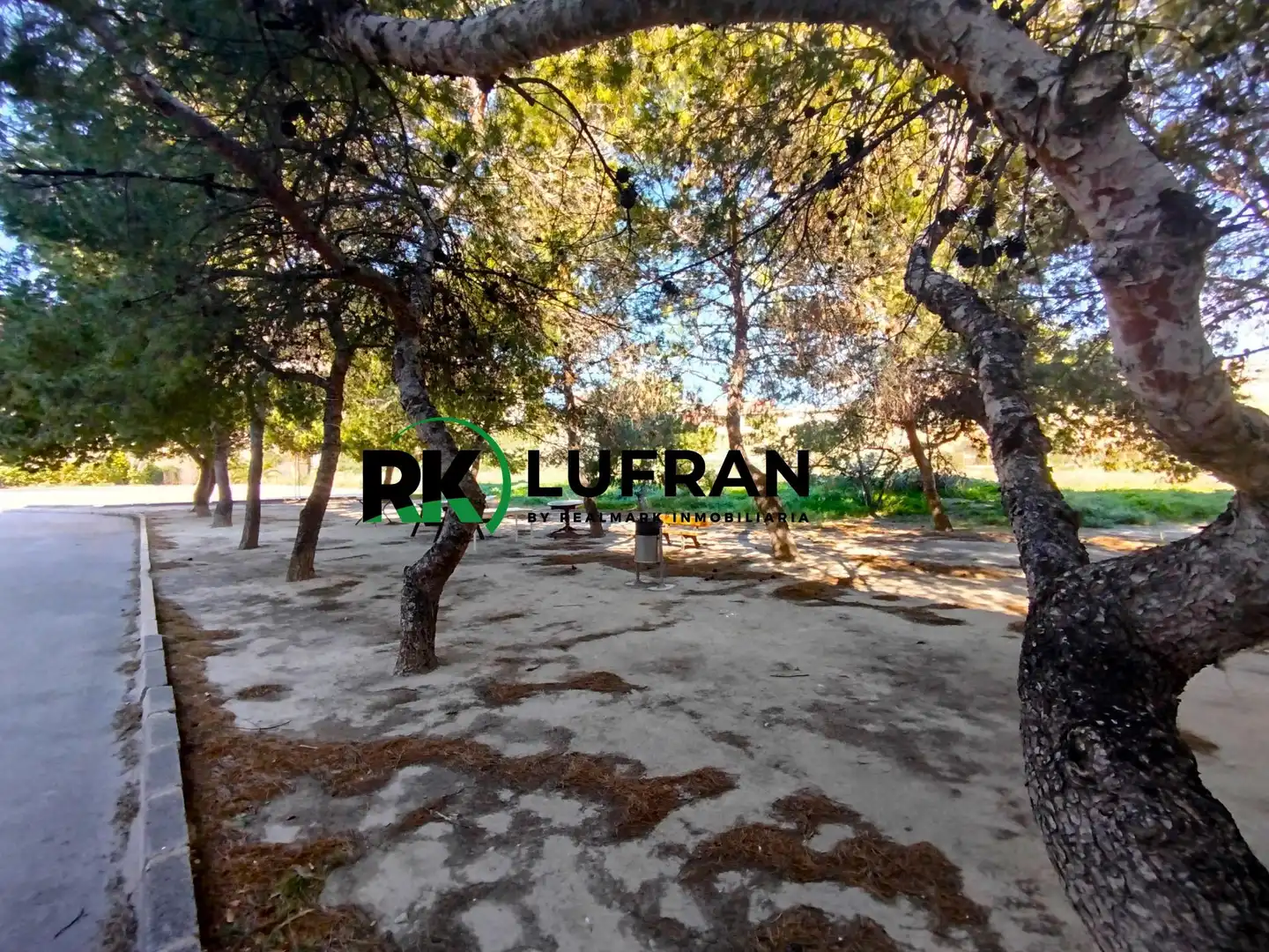 Piso en venta en Alicante / Alacant con Aire acondicionado y Balcón