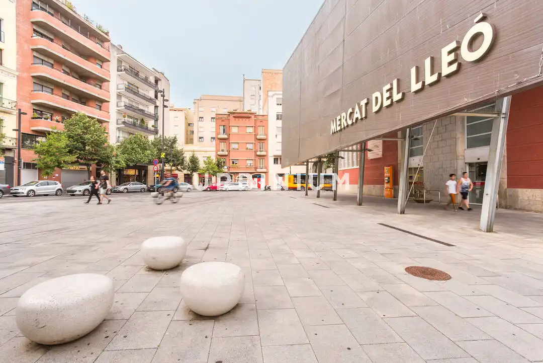 Business premises to rent in Plaça Calvet i Rubalcaba, imagen 3